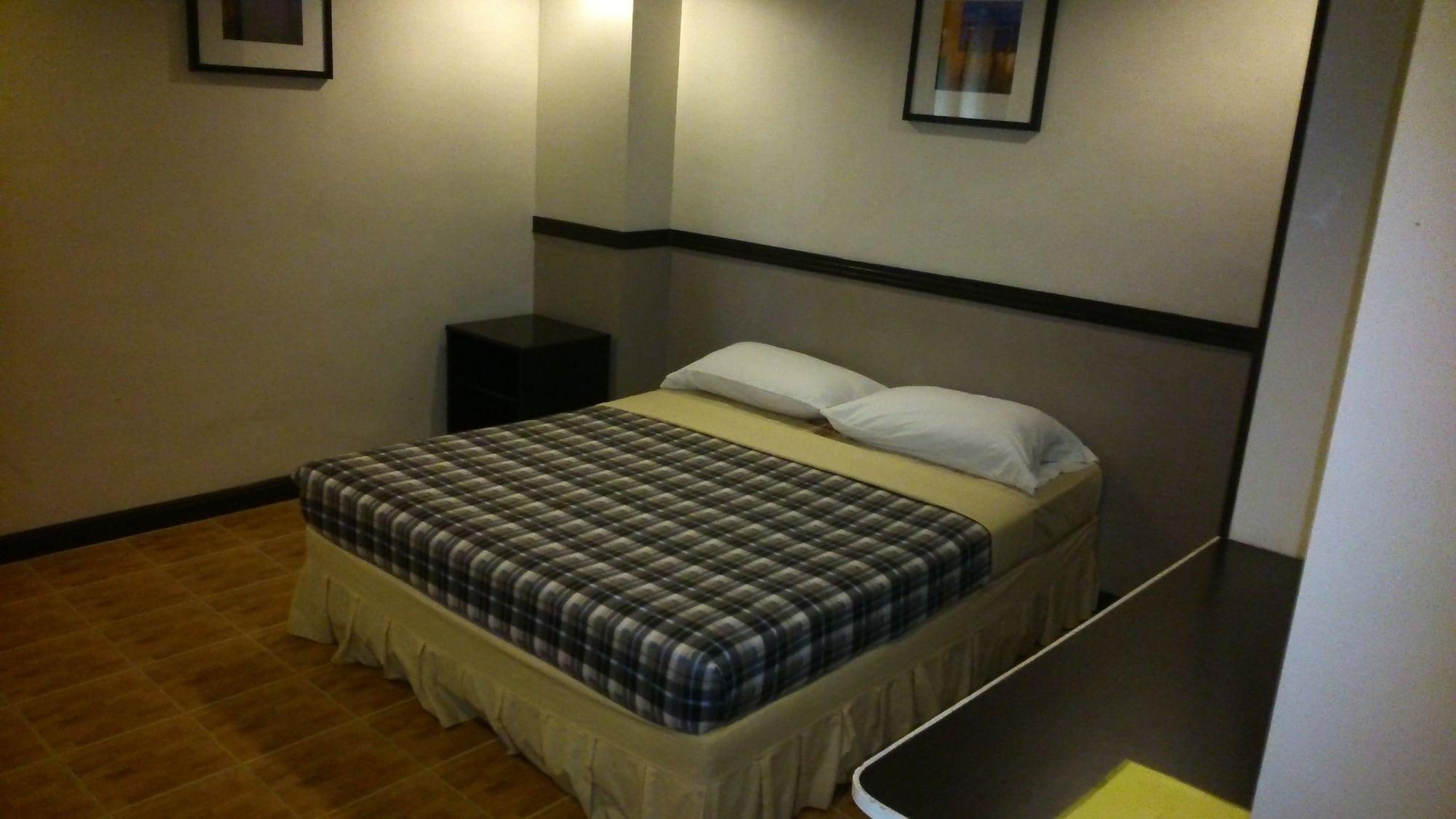 Magayon Hotel Легазпи Екстериор снимка