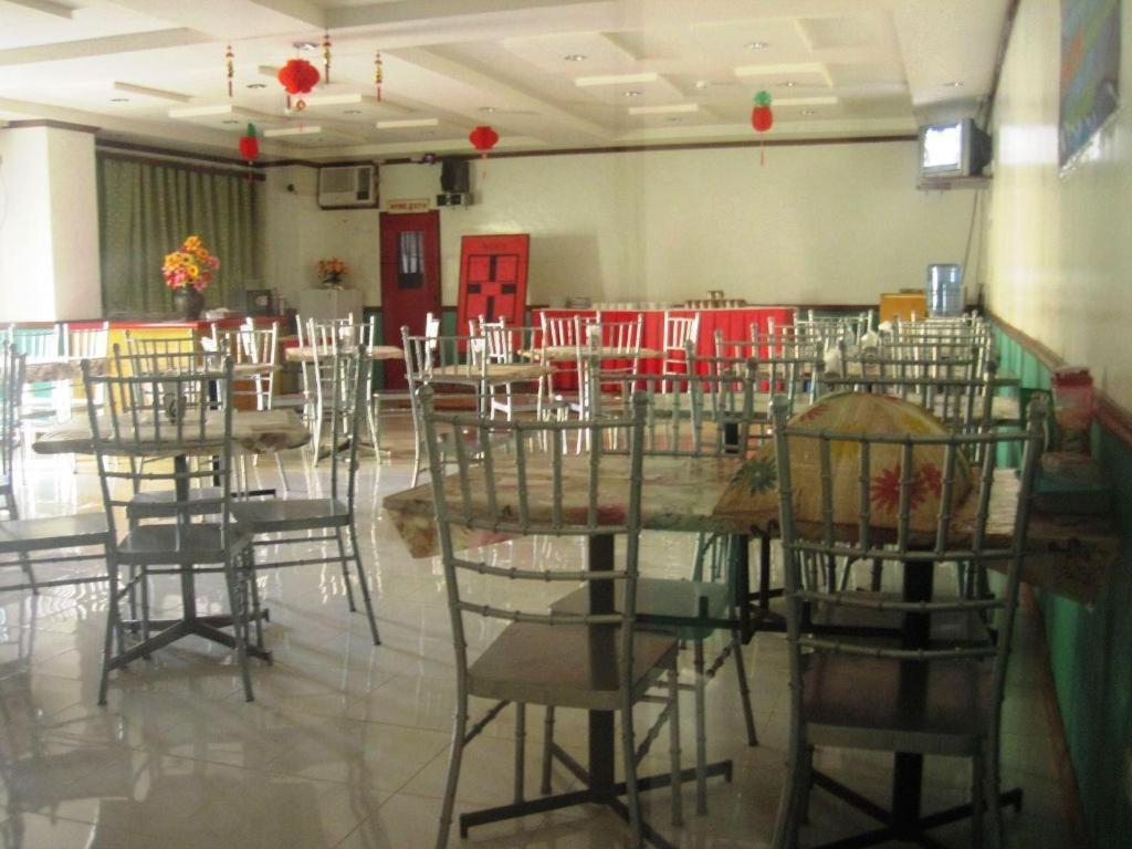 Magayon Hotel Легазпи Екстериор снимка